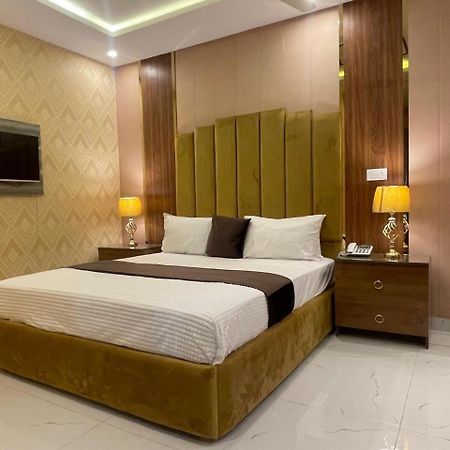 Hotel Croydon International Rawalpindi Eksteriør billede