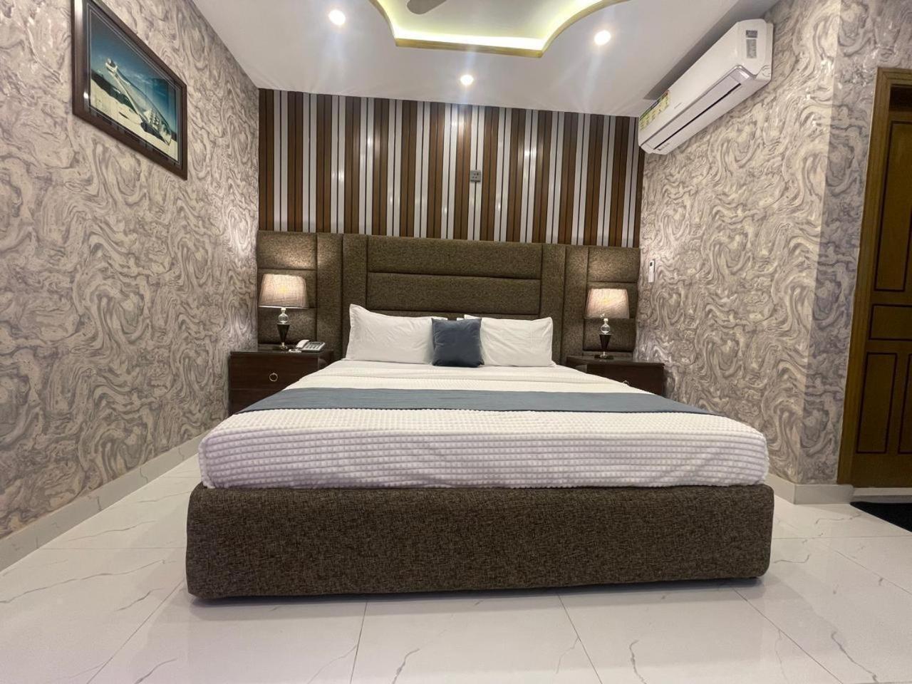 Hotel Croydon International Rawalpindi Eksteriør billede