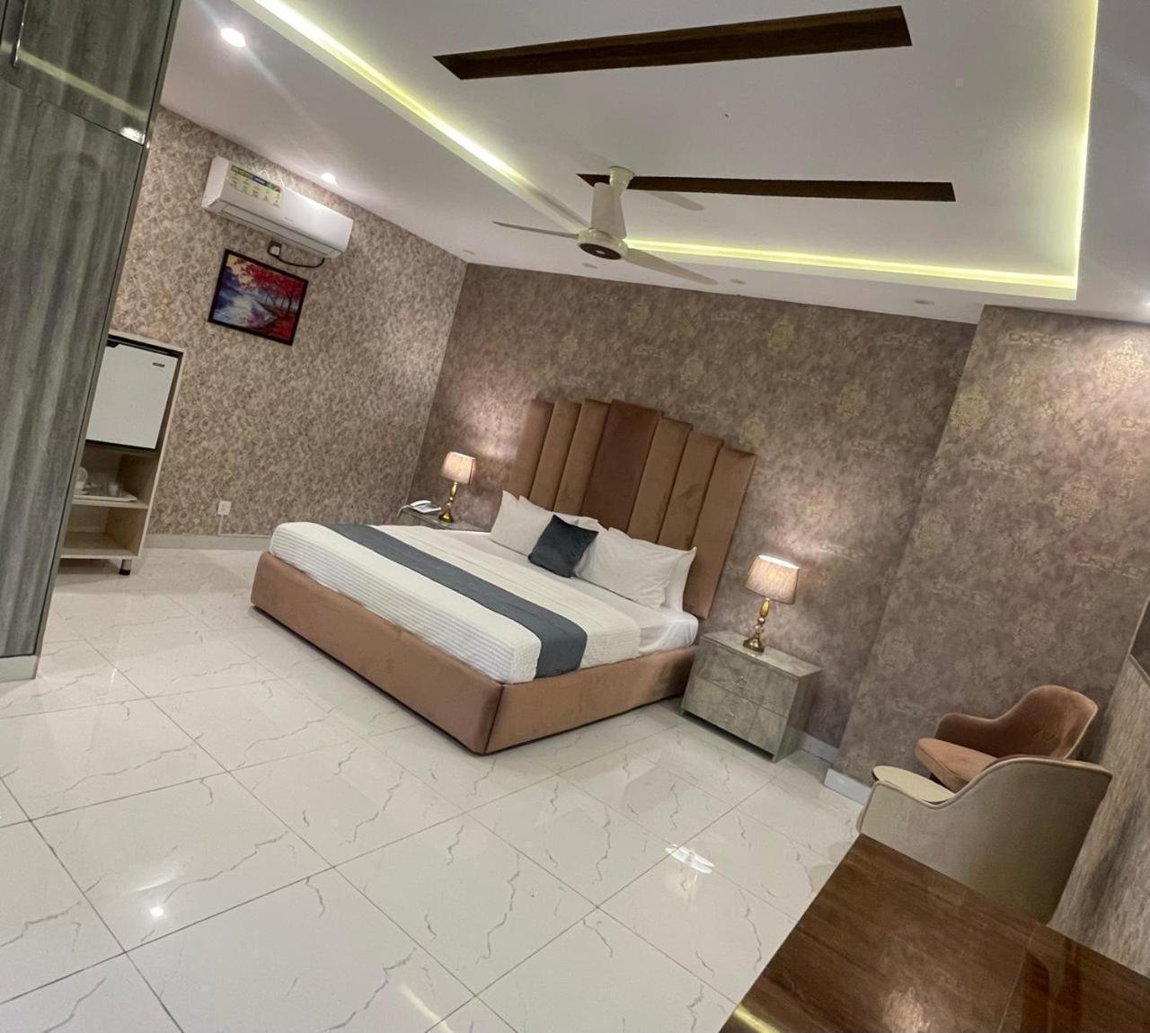 Hotel Croydon International Rawalpindi Eksteriør billede